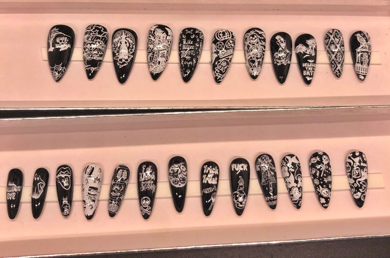 Halloween themed press on nails