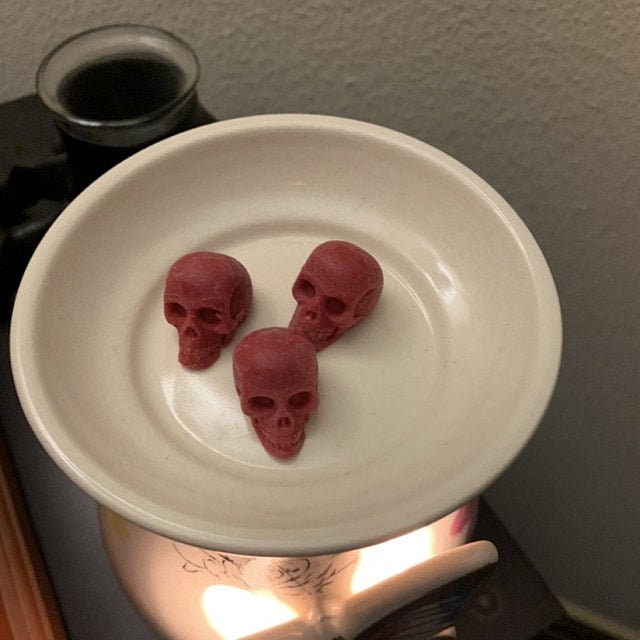 Dragons Blood mini skull wax melts pagan witch Halloween goth tarts